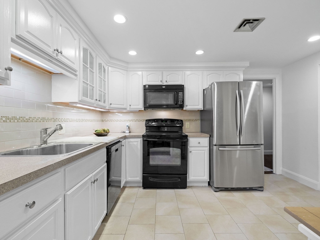 85 Grove St # 1