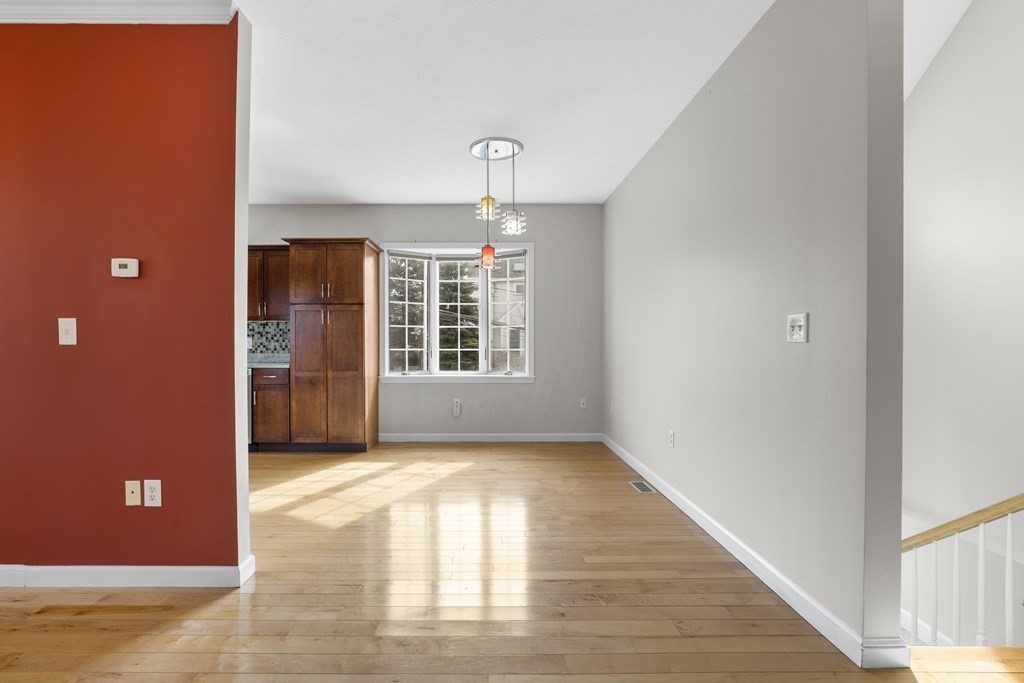 64 Putnam St # 64