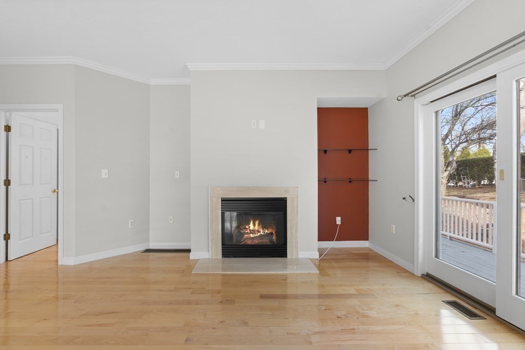 64 Putnam St # 64
