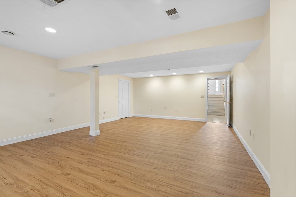 64 Putnam St # 64