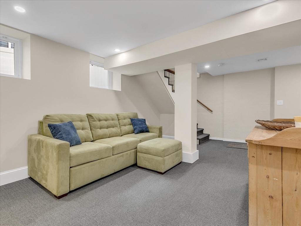 2031 Commonwealth Ave # 1
