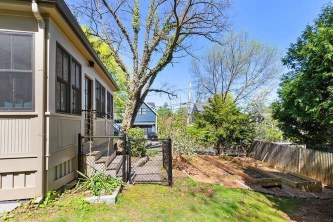 38 Kensington Park