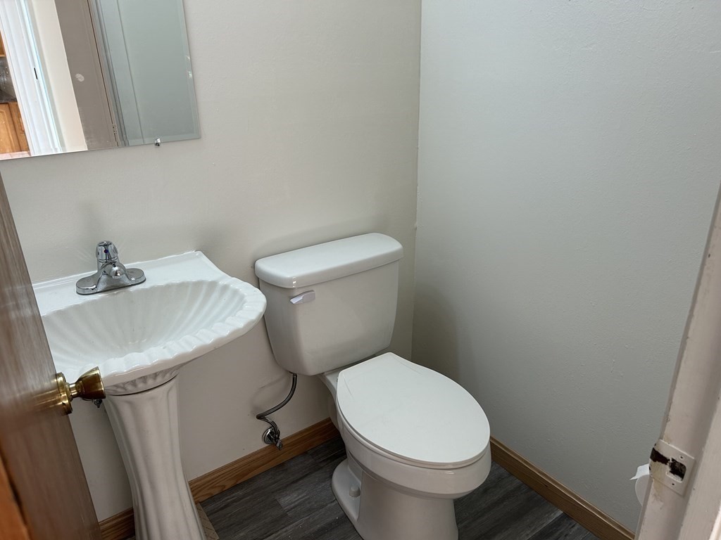 4 Rutledge Rd # 4
