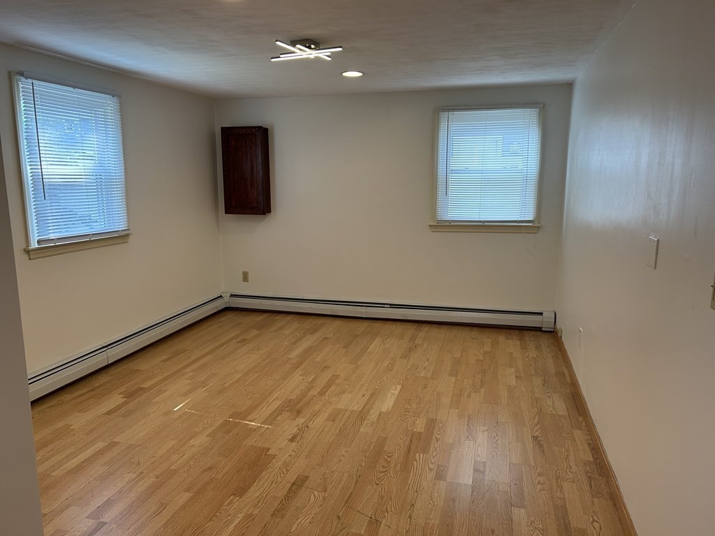 4 Rutledge Rd # 4