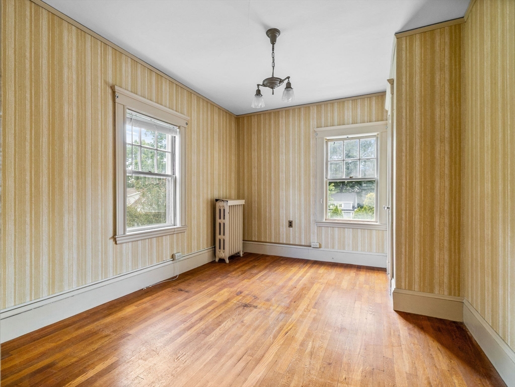 21 Wellesley Ave
