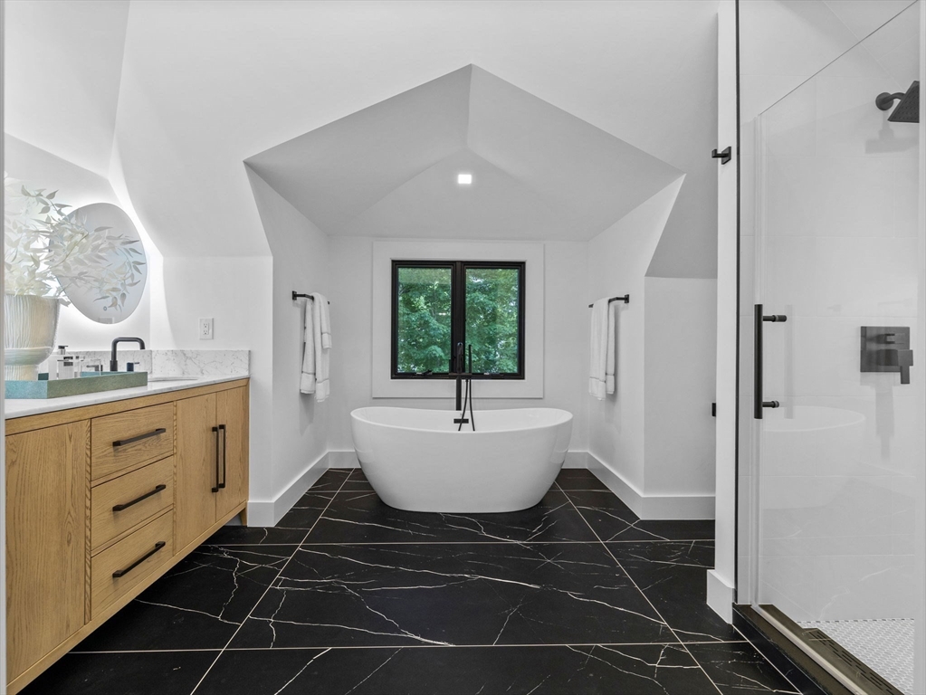 6 Wiswall Cir # 6