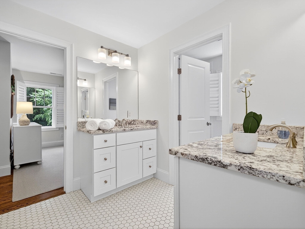 25 Bryn Mawr Rd