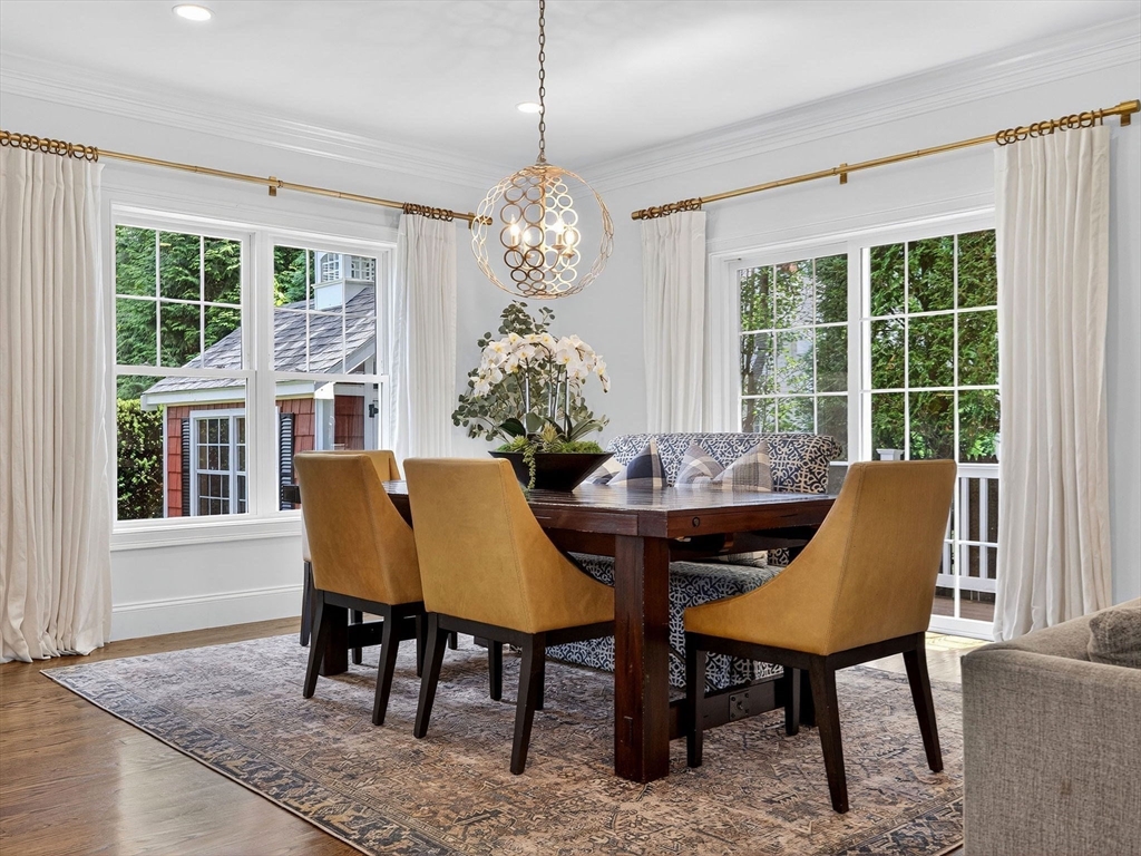 25 Bryn Mawr Rd