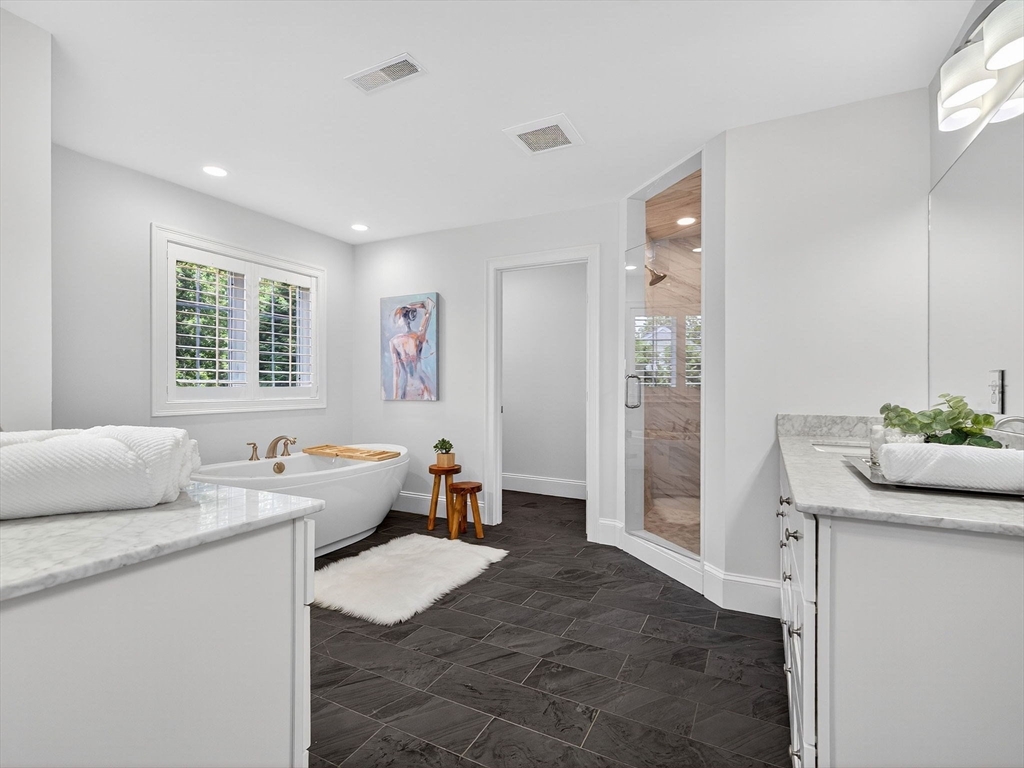 25 Bryn Mawr Rd