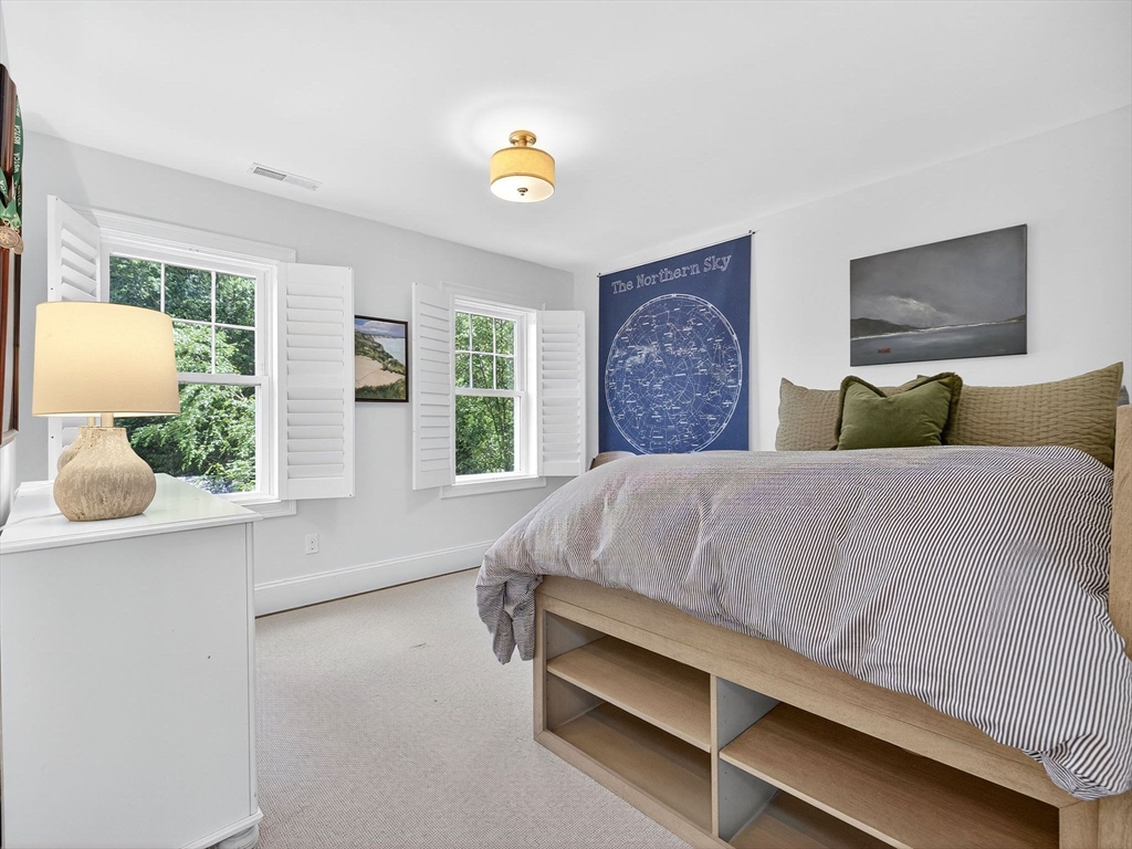 25 Bryn Mawr Rd