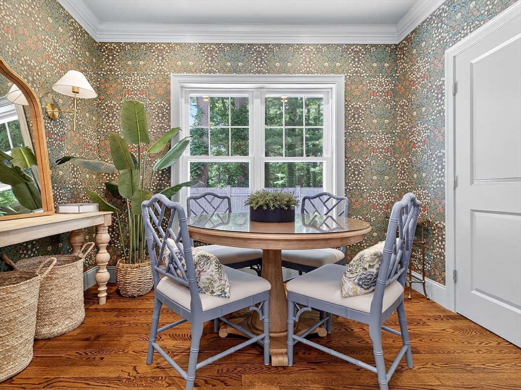 25 Bryn Mawr Rd
