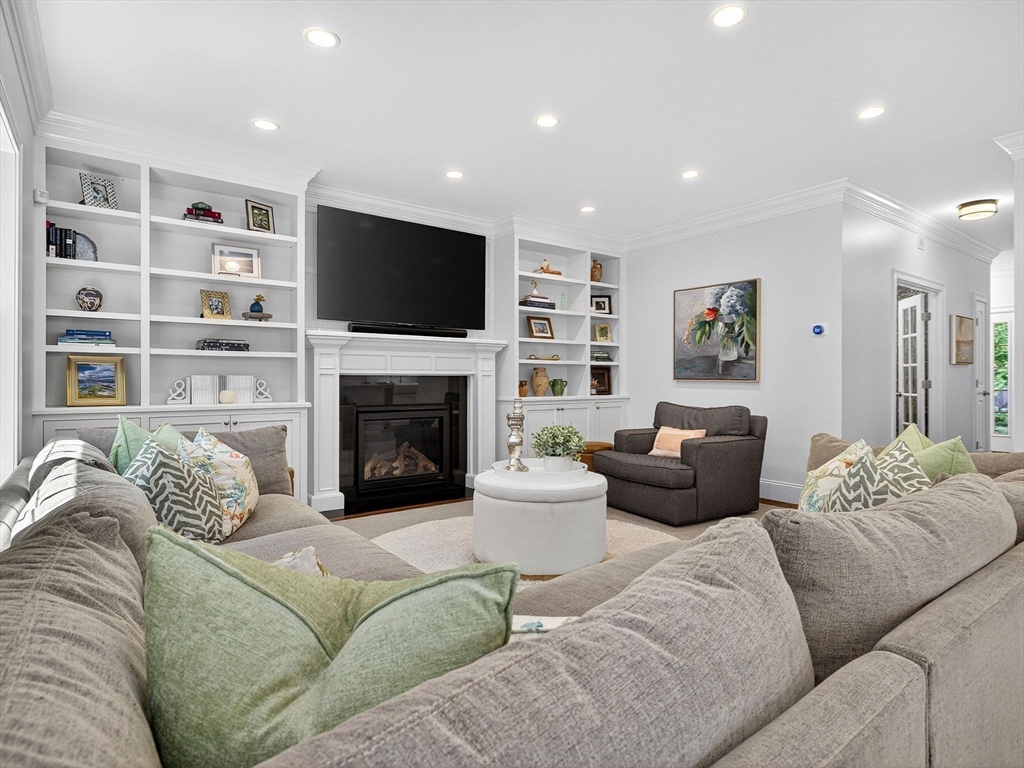 25 Bryn Mawr Rd