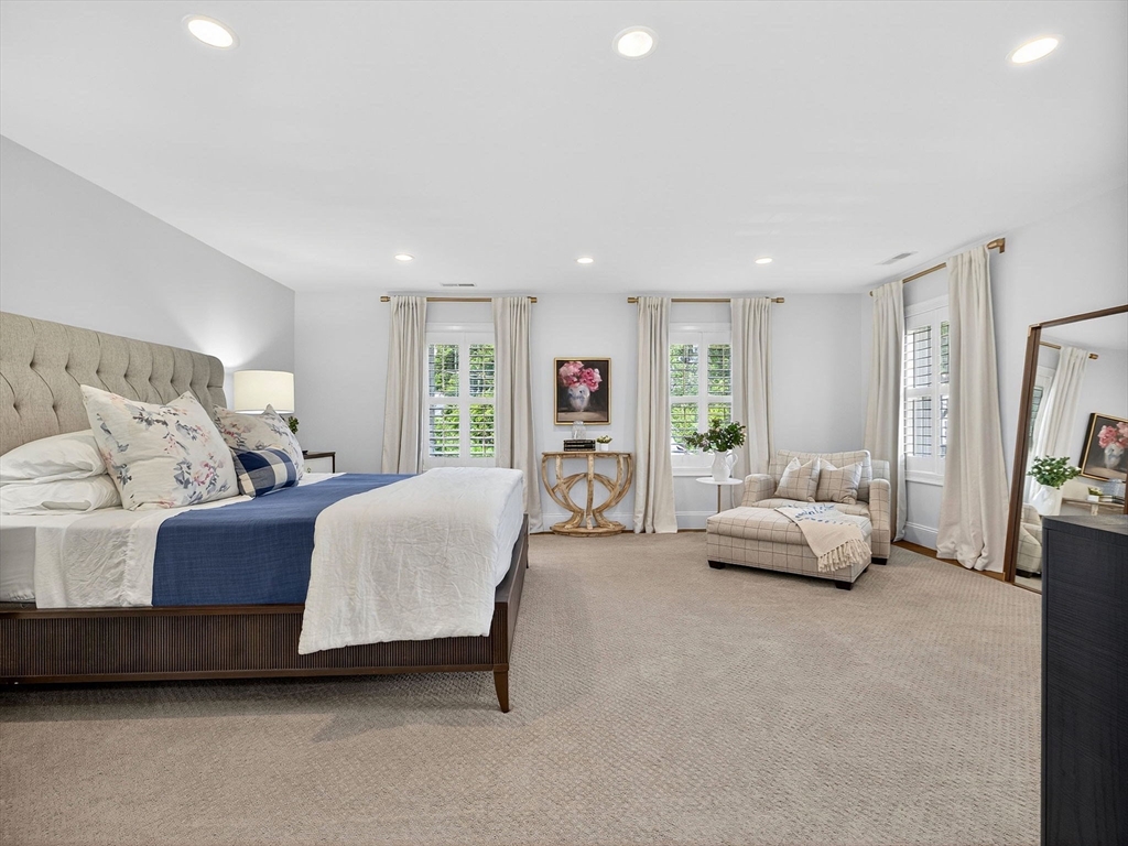 25 Bryn Mawr Rd