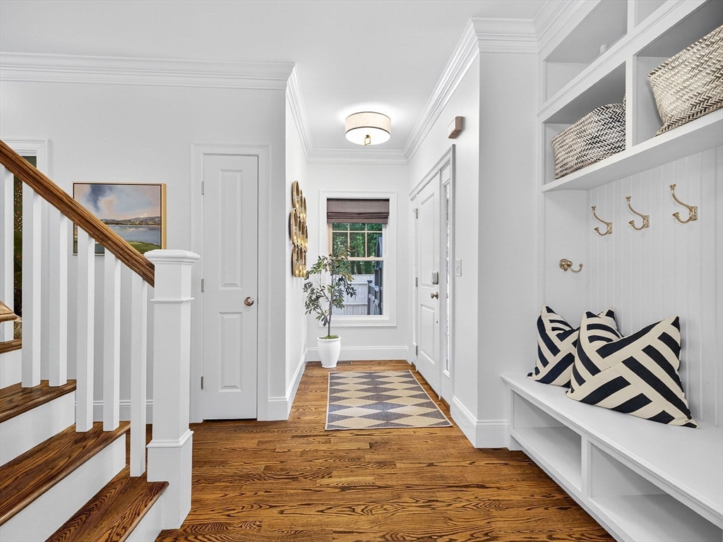 25 Bryn Mawr Rd