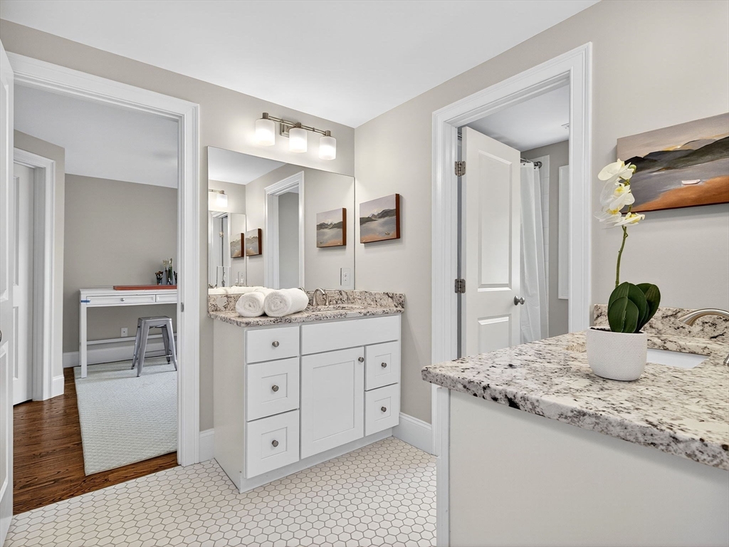 25 Bryn Mawr Rd