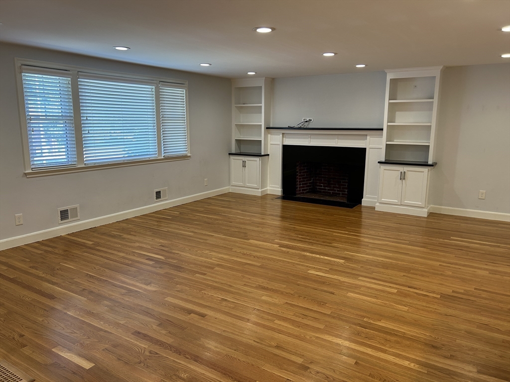 109 Elmwood # 109