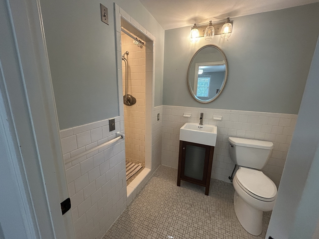 109 Elmwood # 109
