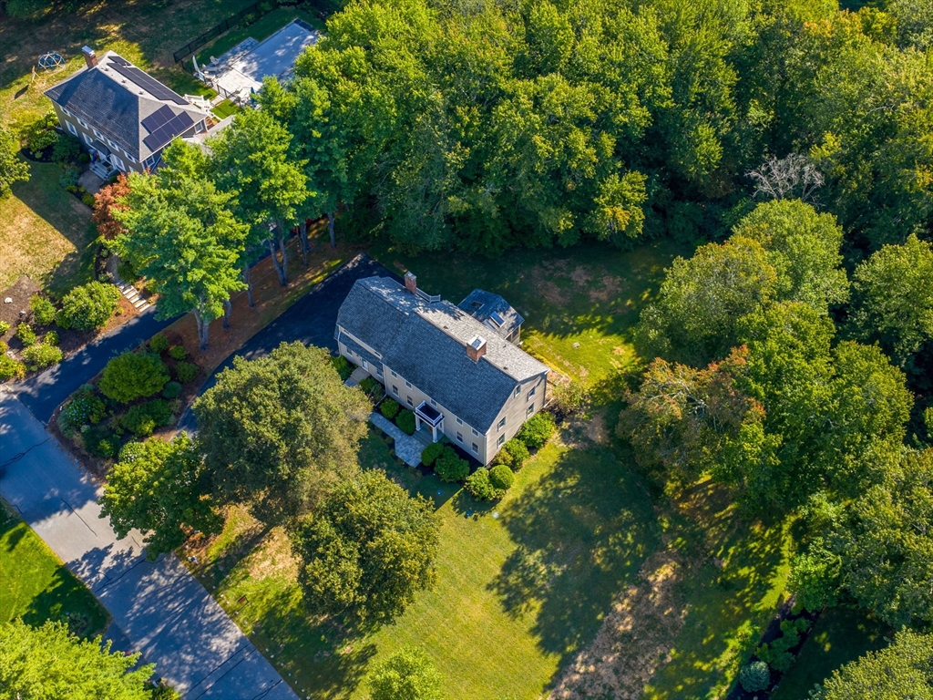 14 Buckmaster Dr
