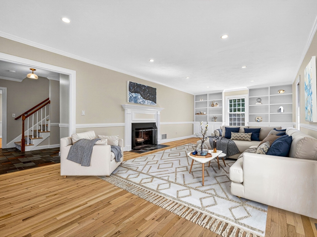 14 Buckmaster Dr