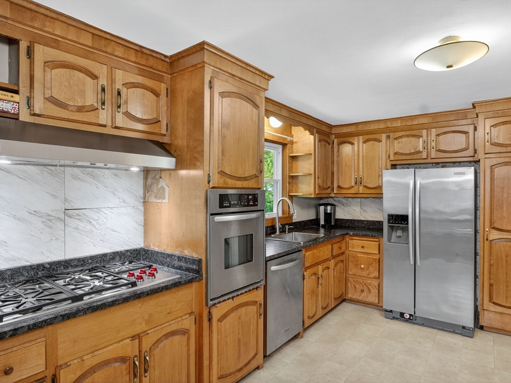 341 Pleasant St
