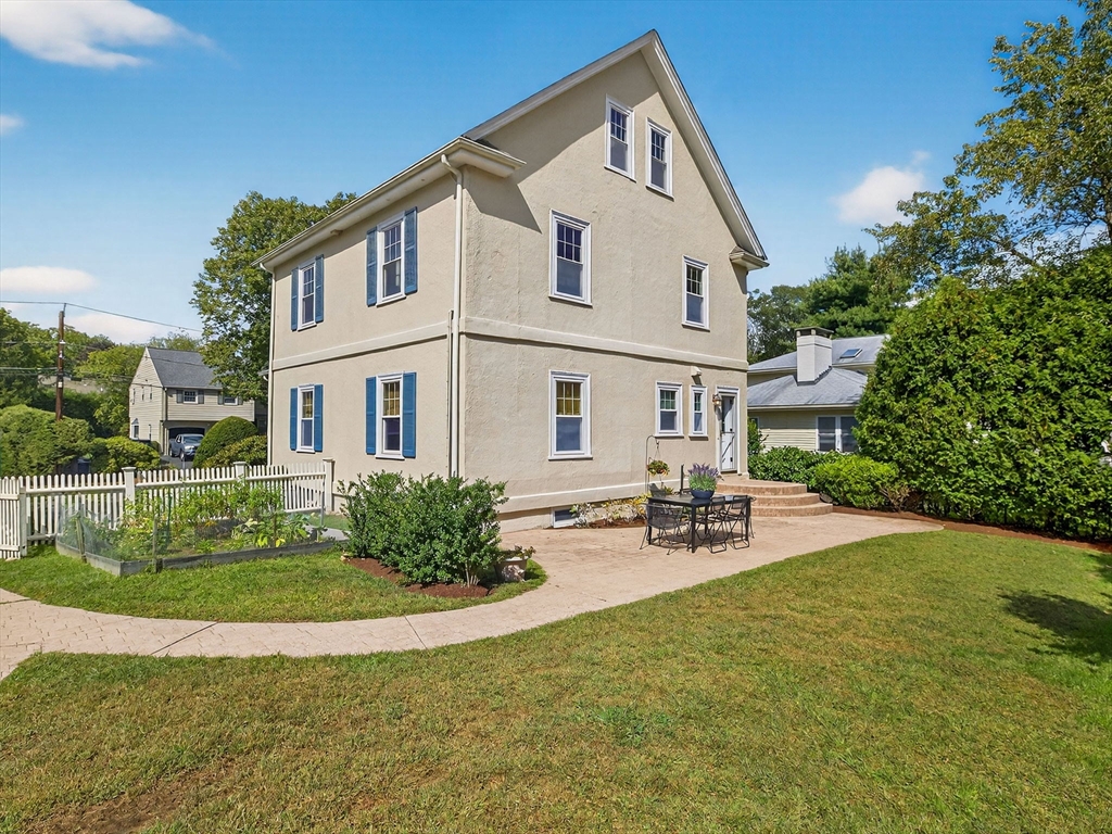 39 Twitchell St