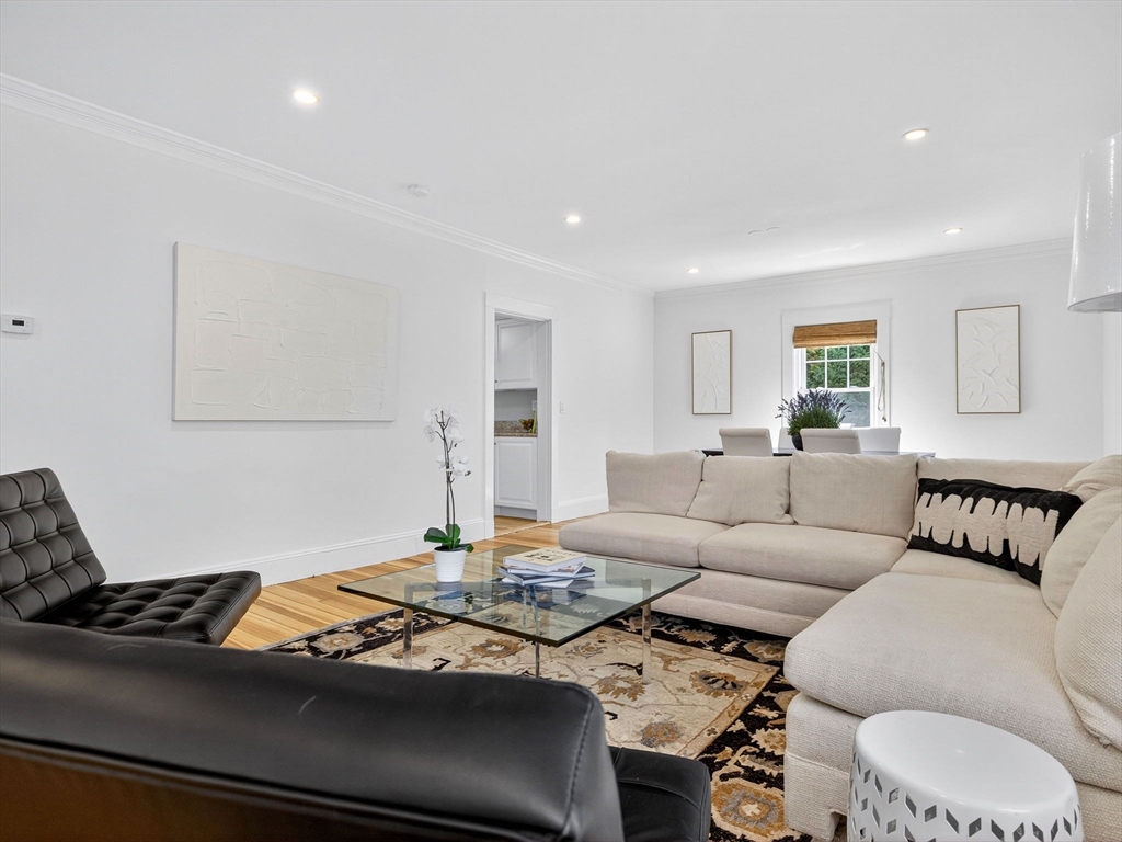 39 Twitchell St