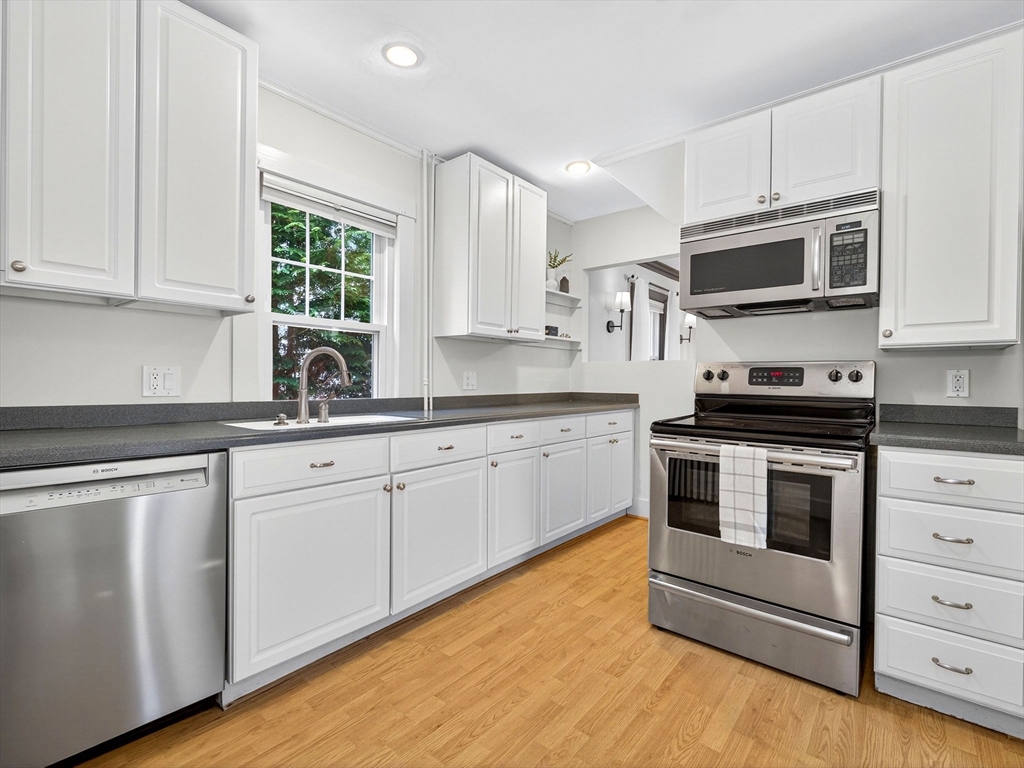 39 Twitchell St