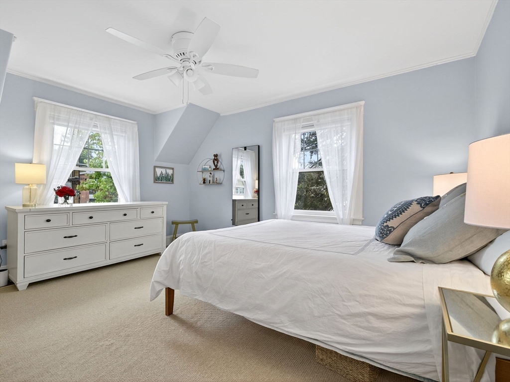 31 Kingsbury St