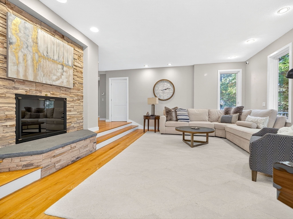 7 Shaw Drive