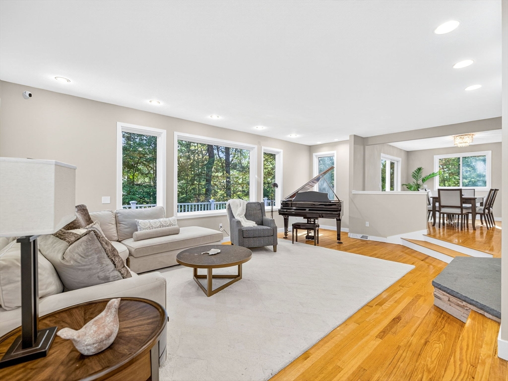 7 Shaw Drive