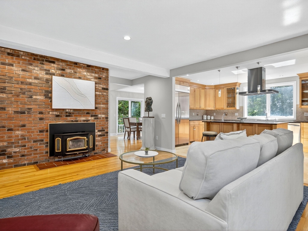 7 Shaw Drive