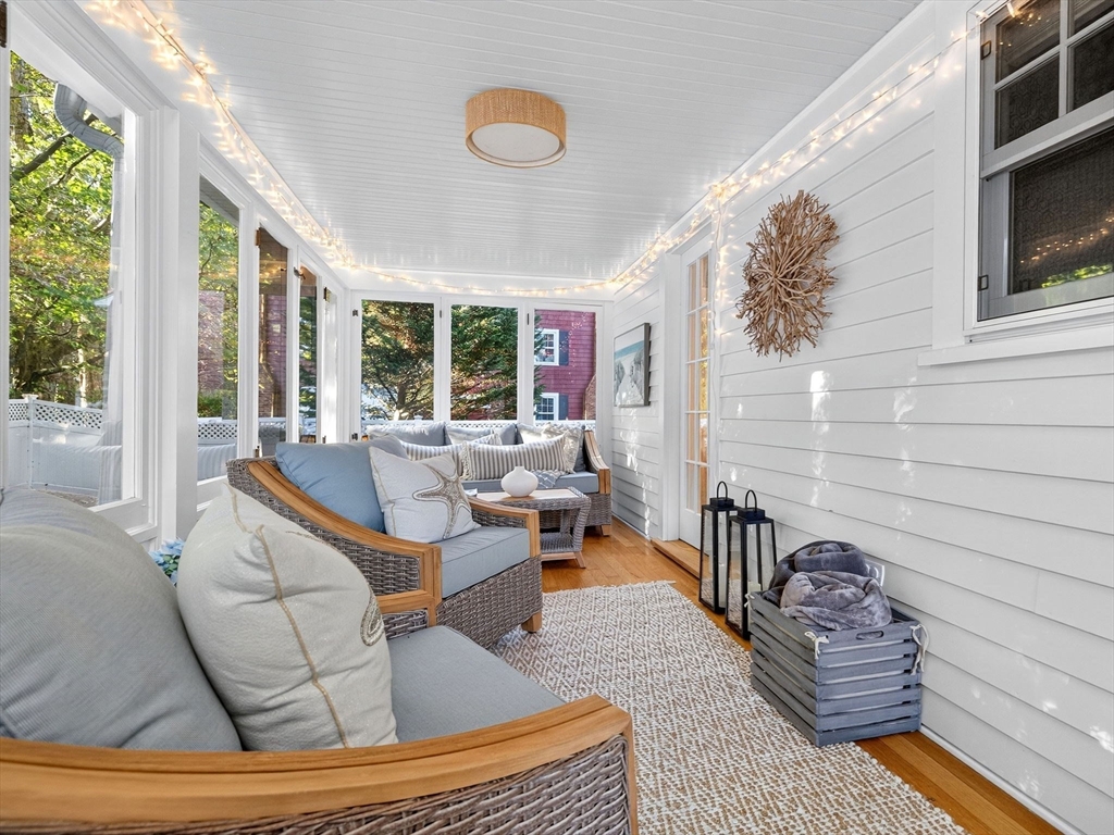 4 Southwick Cir