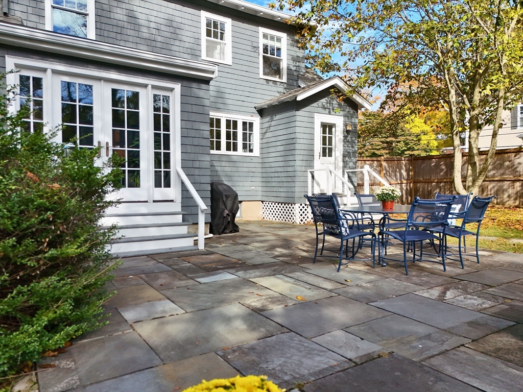 57 Cottage St