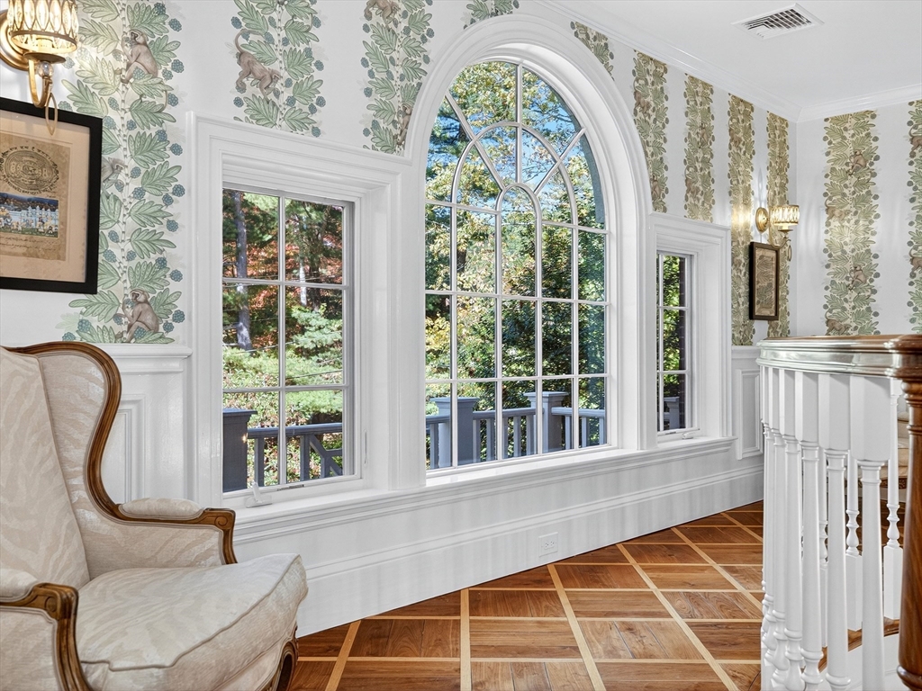 80 Livingston Rd, Wellesley