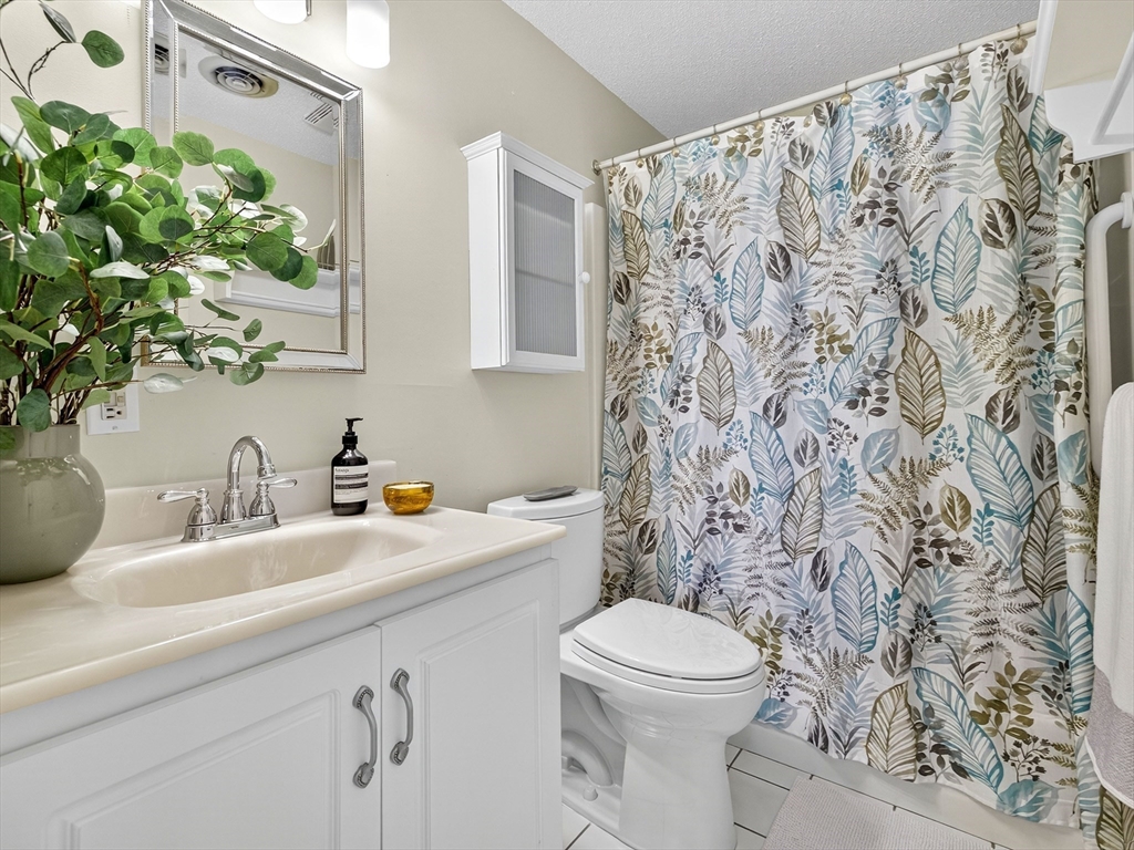 609 Washington St # 303