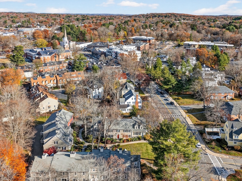 609 Washington St # 303