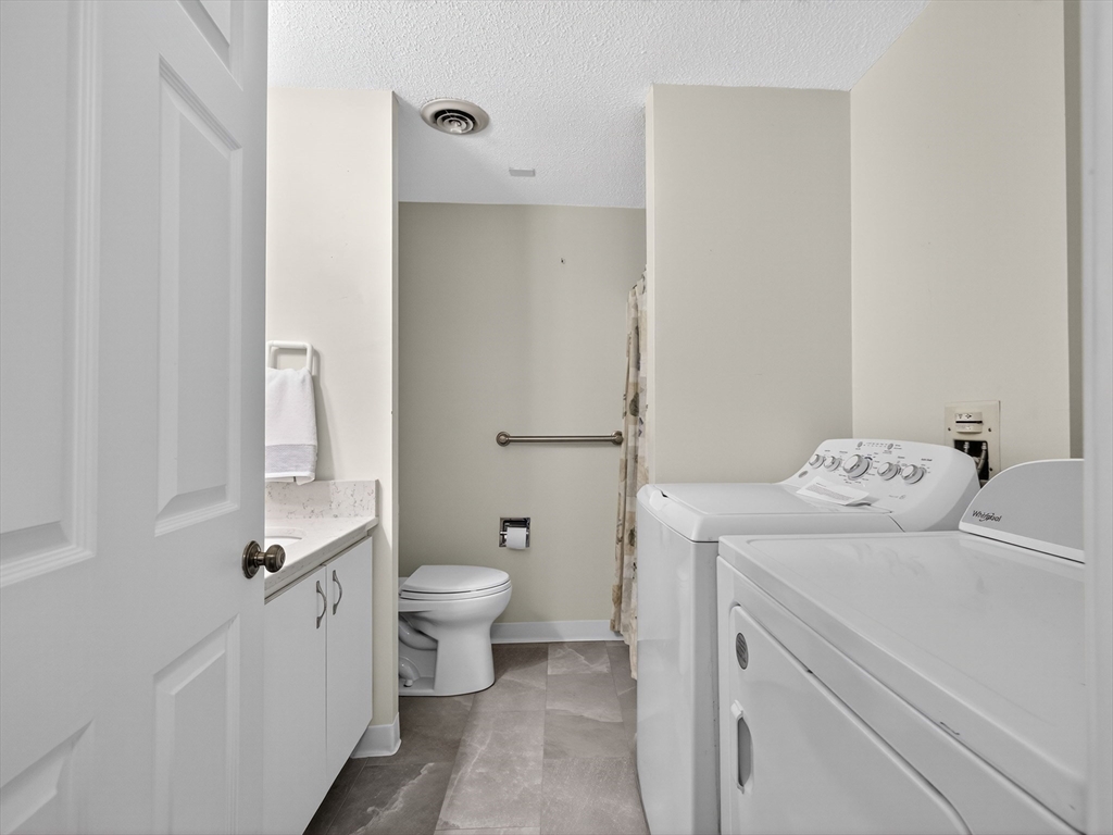 609 Washington St # 303