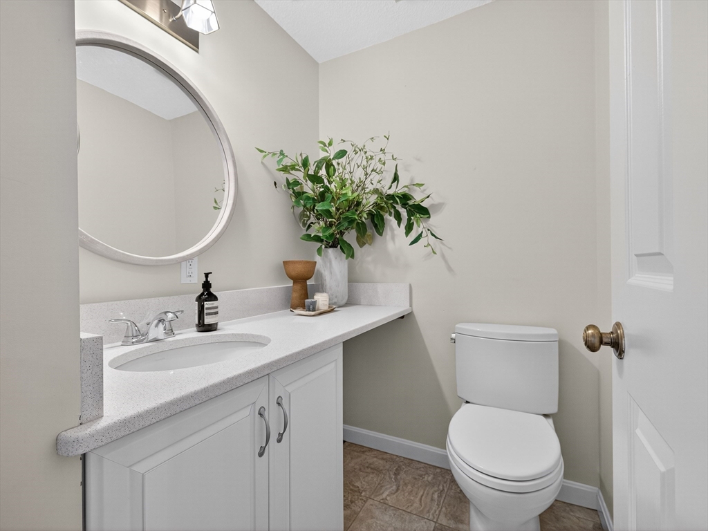 609 Washington St # 303