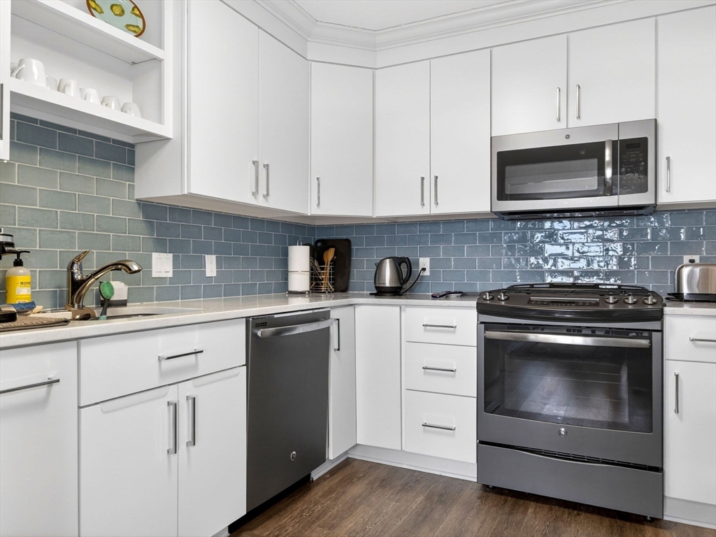 280 Boylston St # 713