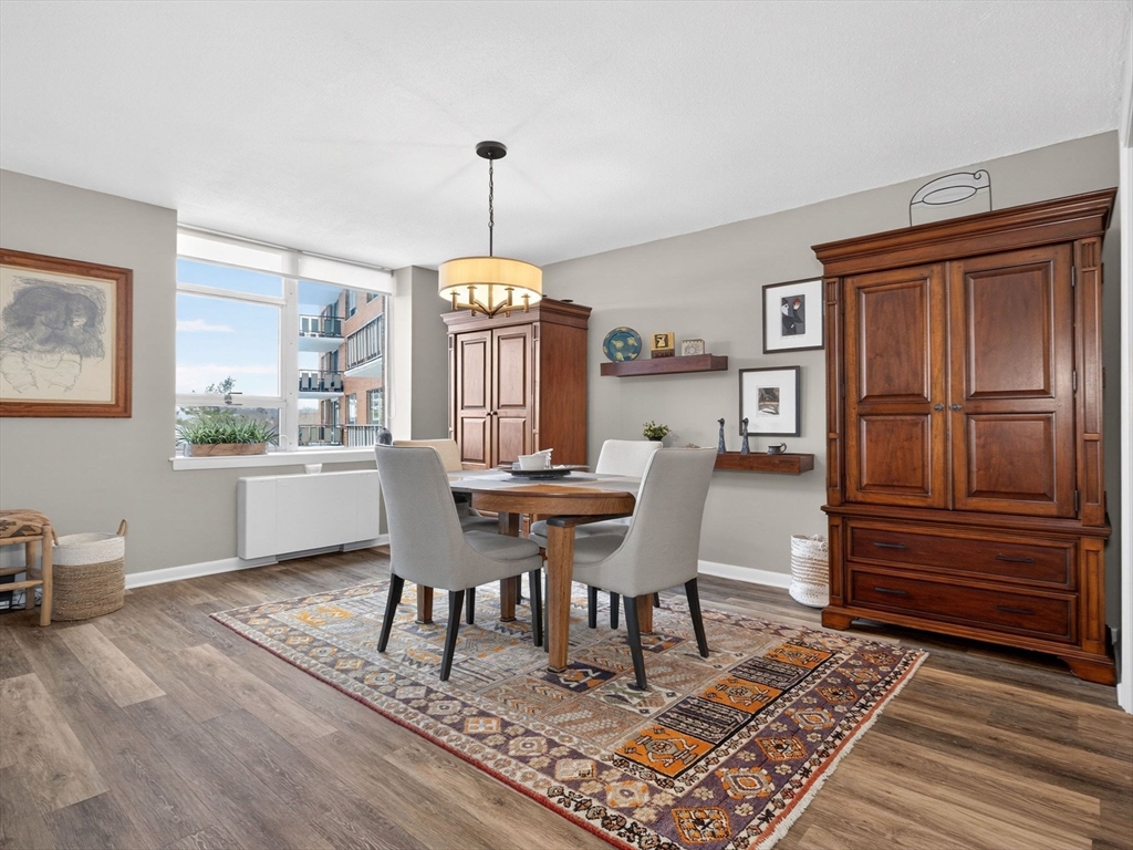 280 Boylston St # 713