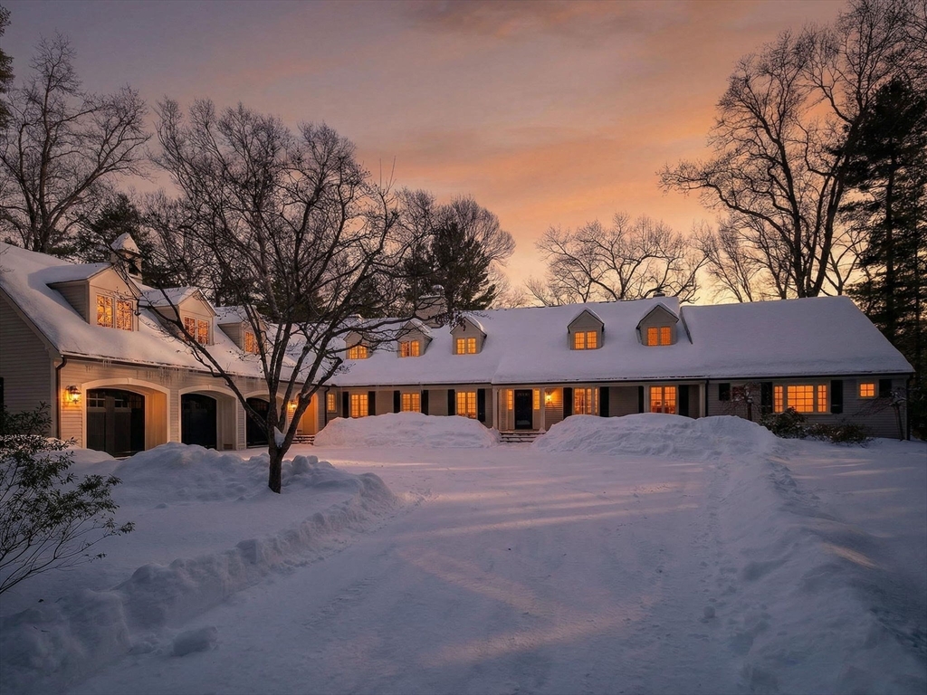 12 Winding River Cir