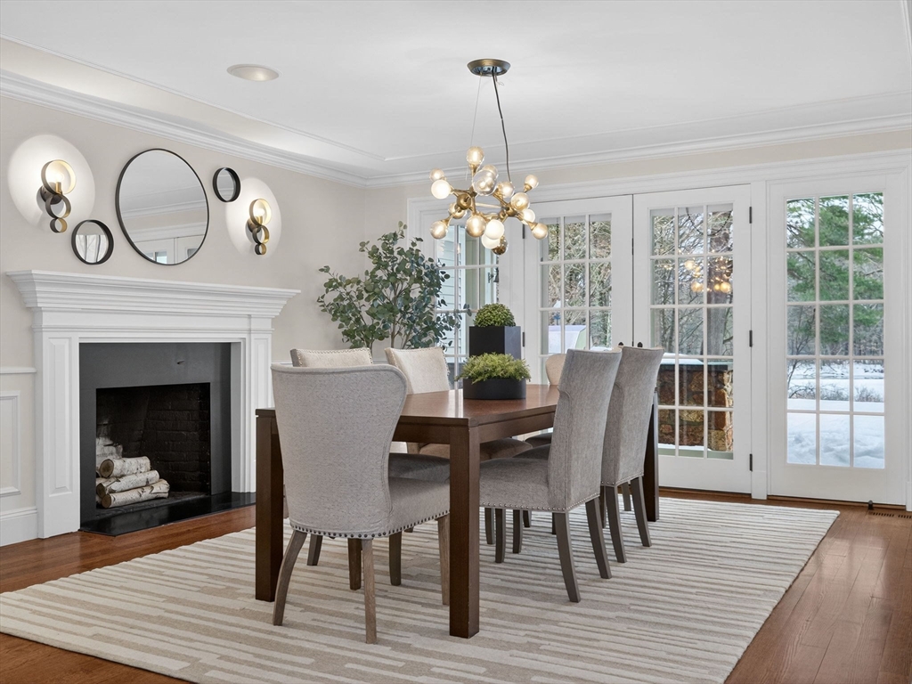 12 Winding River Cir