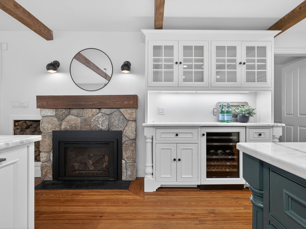 12 Winding River Cir