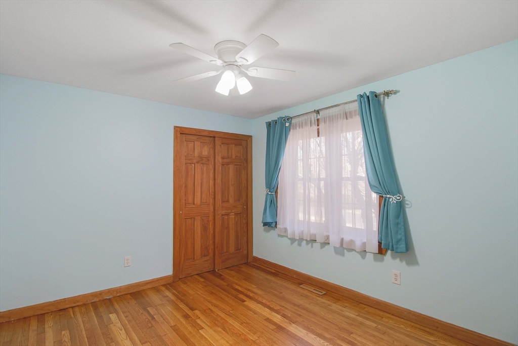 26 Middlemost Way