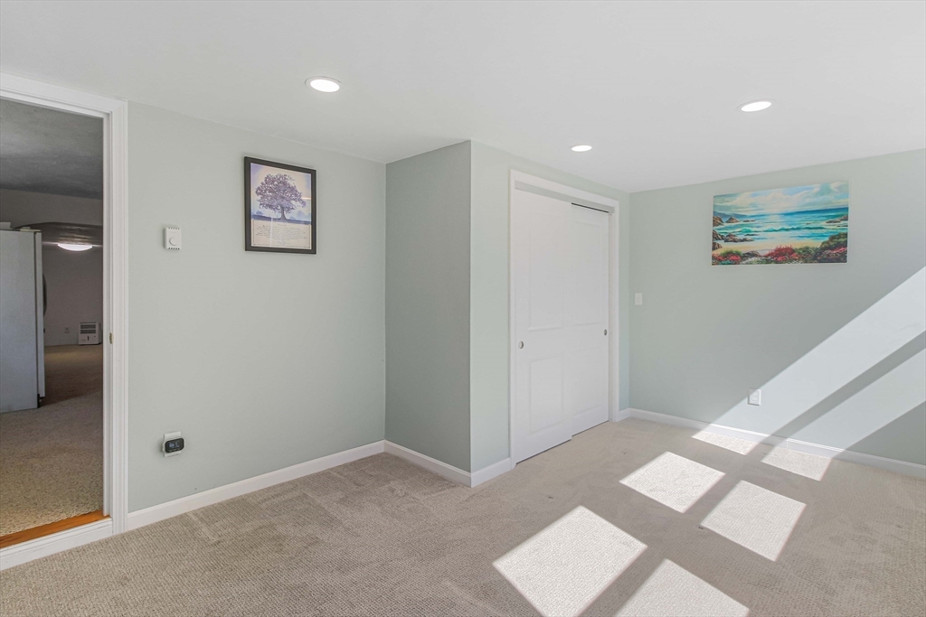 26 Middlemost Way