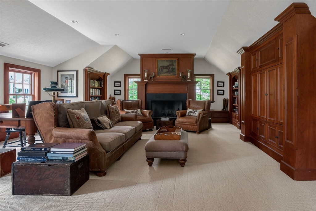1 Buckingham Ter