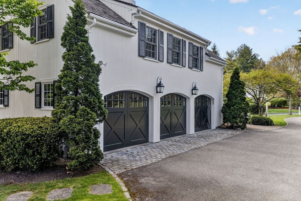 1 Buckingham Ter