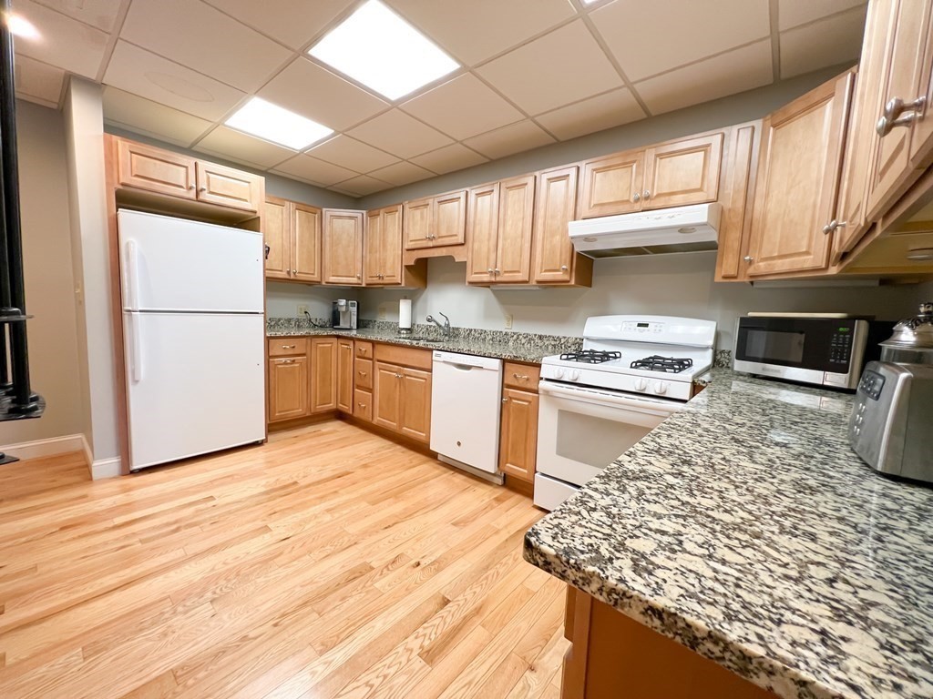 139R Linden St # 2