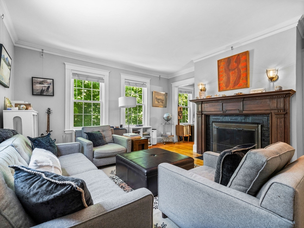 12 Appleby Rd # 2L