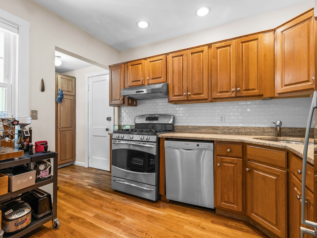 12 Appleby Rd # 2L